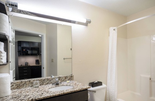 Hopewell Hotel | Candlewood Suites Ft Lee - Petersburg - Hopewell by IHG