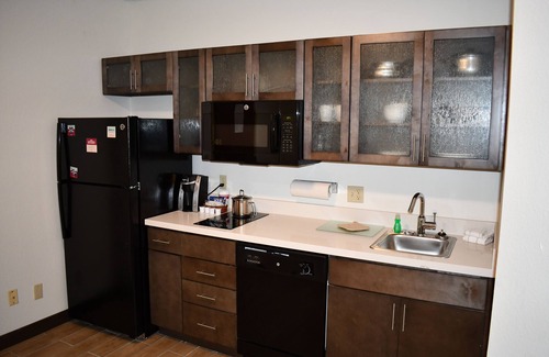 Forest Hills Hotel | Candlewood Suites Grand Rapids Airport by IHG