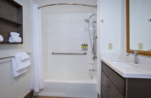 Forest Hills Hotel | Candlewood Suites Grand Rapids Airport by IHG