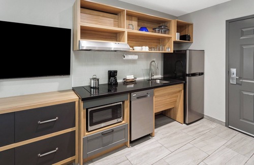 Harrisonburg Hotel | Candlewood Suites Harrisonburg by IHG