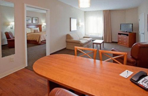 North Shore Hotel | Candlewood Suites Houston I-10 East by IHG
