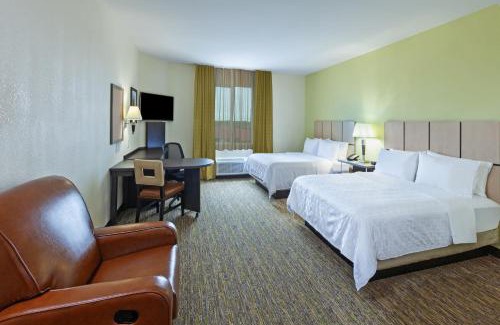 Houston Hotel | Candlewood Suites Houston - Spring by IHG