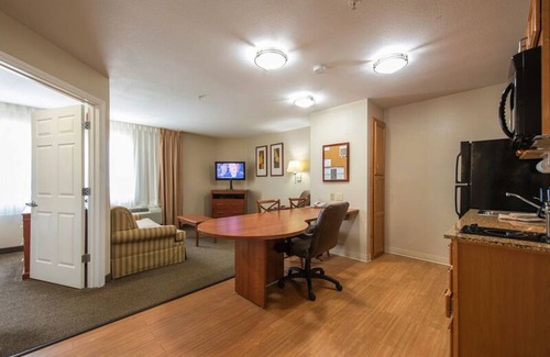 South Main Hotel | Candlewood Suites Houston Medical Center by IHG