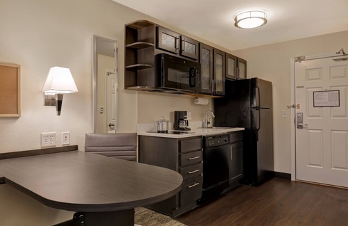 Greenwood Hotel | Candlewood Suites Indianapolis - South by IHG
