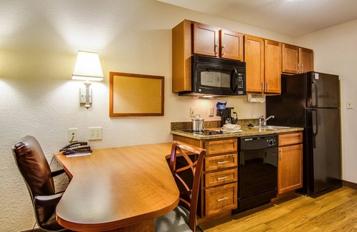 Arlington Hotel | Candlewood Suites Jacksonville East Merril Road by IHG