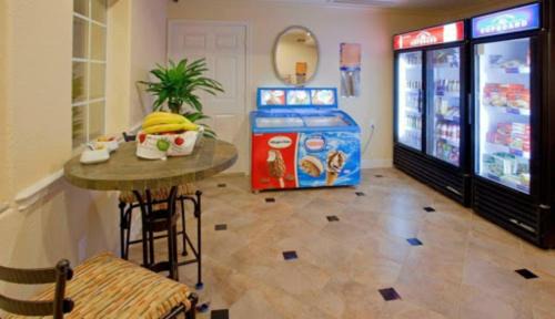 La Porte Hotel | Candlewood Suites La Porte by IHG