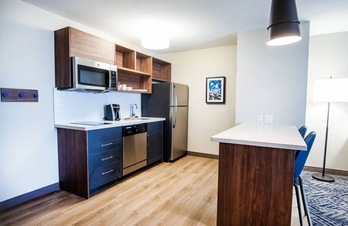 Sulphur Hotel | Candlewood Suites Lake Charles - Sulphur by IHG