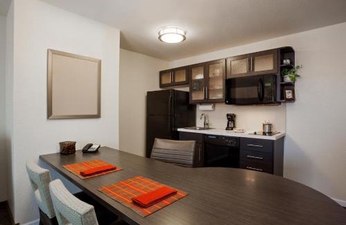 Rohrerstown Hotel | Candlewood Suites - Lancaster West by IHG