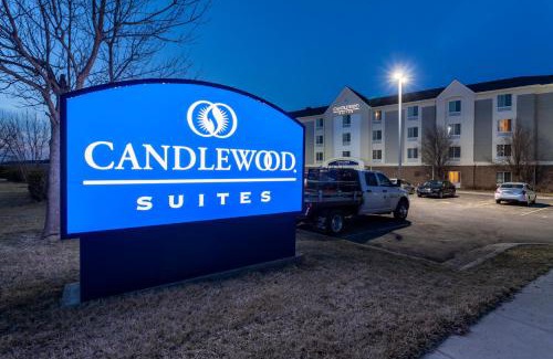 Lincoln Hotel | Candlewood Suites Lincoln by IHG