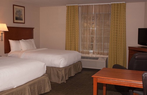 Stollings Hotel | Candlewood Suites Logan by IHG