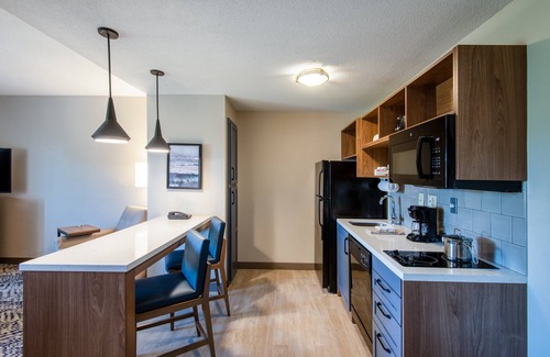 Lakeview Hotel | Candlewood Suites Manassas by IHG
