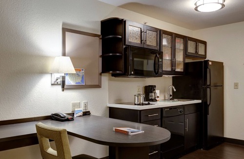 Manhattan Hotel | Candlewood Suites Manhattan by IHG
