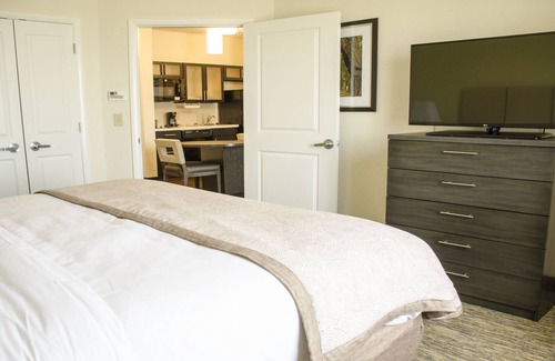 Southaven Hotel | Candlewood Suites Memphis - Southaven by IHG