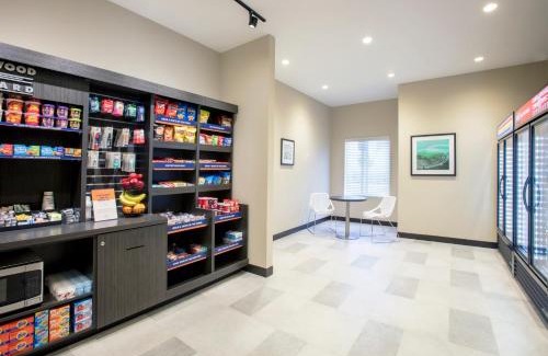 Country Walk Hotel | Candlewood Suites - Miami Exec Airport - Kendall by IHG