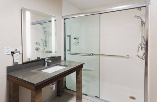 Gunter Afs Hotel | Candlewood Suites Montgomery- North by IHG