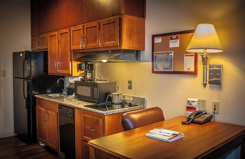 New Iberia Hotel | Candlewood Suites New Iberia by IHG