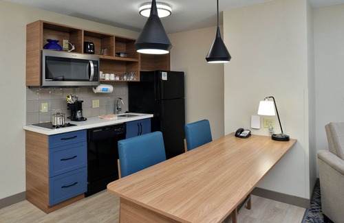 Winnetonka Hotel | Candlewood Suites Northeast Kansas City by IHG