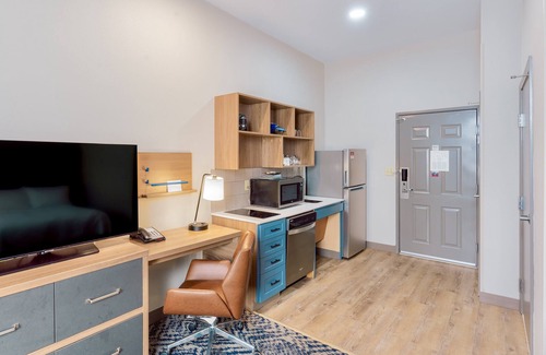 Moore Hotel | Candlewood Suites Oklahoma City-Moore by IHG