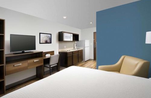 Pecos Hotel | Candlewood Suites Pecos by IHG