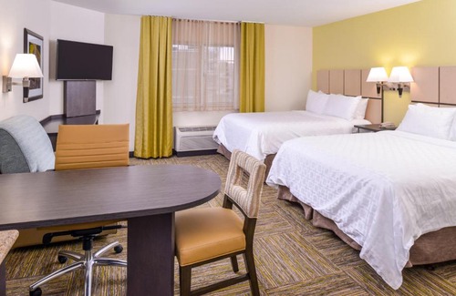 Plano Hotel | Candlewood Suites - Plano North by IHG