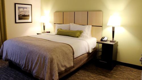 Sioux City Hotel | Candlewood Suites Sioux City - Southern Hills by IHG