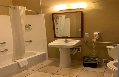 Temple Hotel | Candlewood Suites Temple by IHG