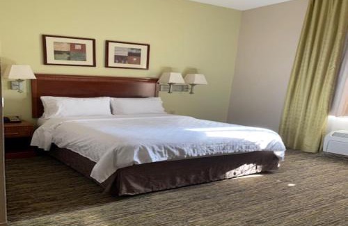 Temple Hotel | Candlewood Suites Temple by IHG