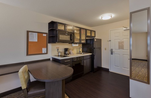 Riverside Crossing Hotel | Candlewood Suites Tucson by IHG