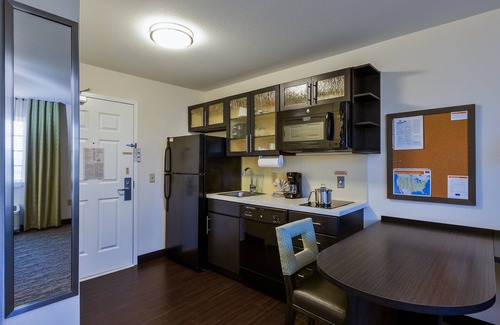 Riverside Crossing Hotel | Candlewood Suites Tucson by IHG