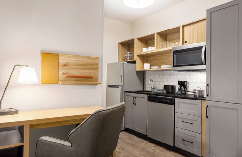 West Memphis Hotel | Candlewood Suites West Memphis by IHG