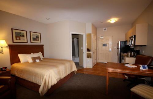 Evans Mills Hotel | Candlewood Suites Watertown Fort Drum by IHG