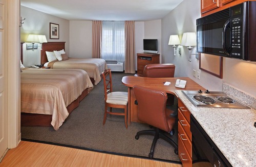 Wichita Falls Hotel | Candlewood Suites Wichita Falls at Maurine Street by IHG