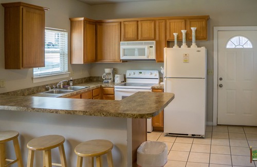 Grove Cabin | Candlewyck Cove Resort