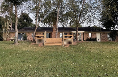 Natchitoches House | Cane River Charmer with Huge Backyard