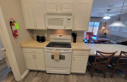 Heron Harbour Isle Condo | Canel Front 2BR 2BA Condo, Sleeps 6 Unit 256 W/AC &WiFi Ocean City MD.