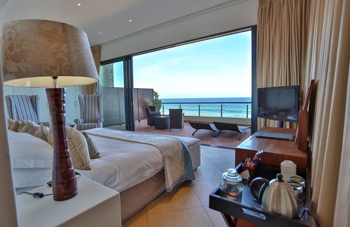 Umhlali Beach House | Canelands Beach Club