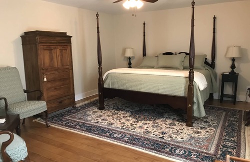 Alcorn State Bed & Breakfast | Canemount Plantation Inn