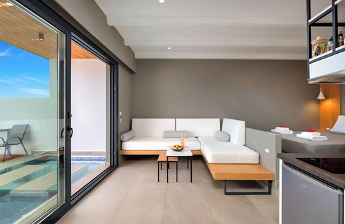 Vathi Cabin | Canes Suite Private Pool
