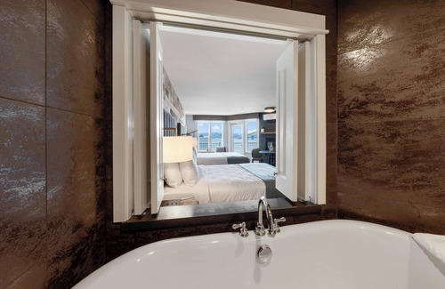 Astoria Hotel | Cannery Pier Hotel & Spa