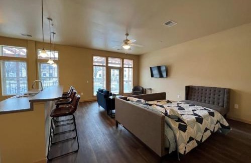Sun Prairie Apartment | Cannery Square Short Term Rentals -102