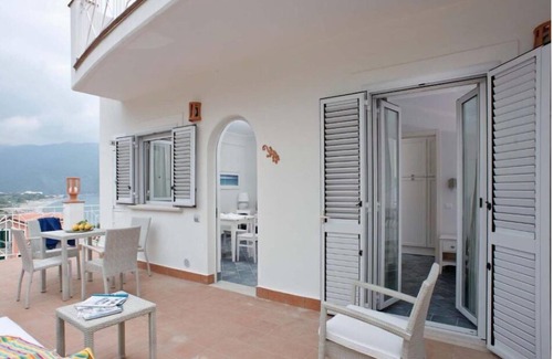 Villammare Apartment | Cannicelle Apartment with sea view located inside the Residence le Ruve Bianche with swimming pool and private beach