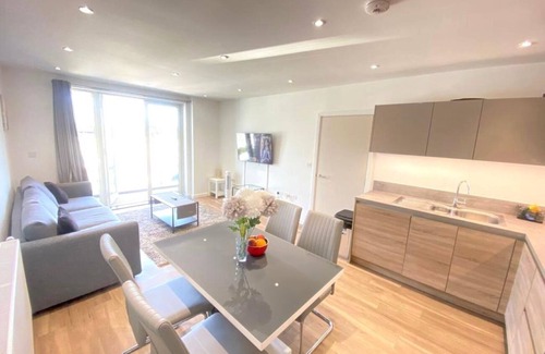 Canning Town North Apartment | Canning Town Apartment