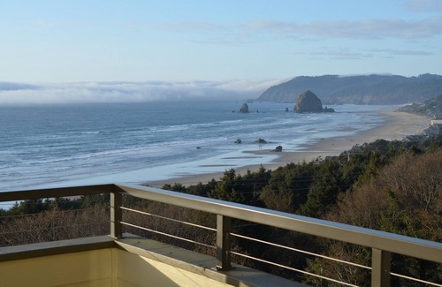 Arch Cape House | Cannon Beach Arch cape Luxury Vacation Home with Stunning Ocean View