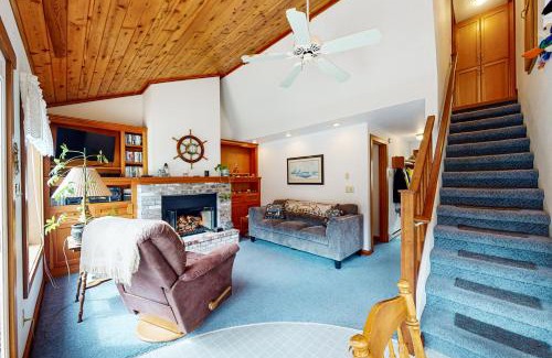 Tolovana Park House | Cannon Beach Cottage