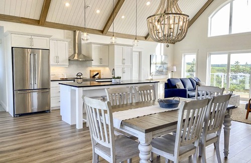 French River House | Cannon Creek - NEW spacious waterfront property with hot-tub.