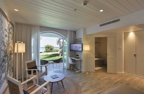 Pointe aux Canonniers Resort | Canonnier Beachcomber Golf Resort & Spa