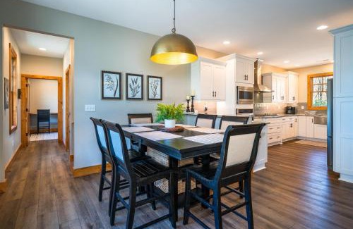 Brevard House | Canopy Creek Connestee Falls