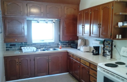 Canora House | Canora Home Rentals Holiday Cottage