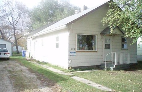 Canora House | Canora Home Rentals Vacation Cottage