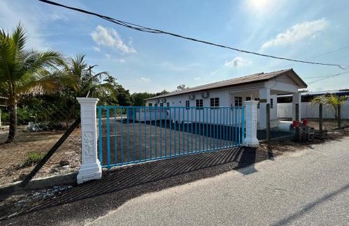 Bukit Payong House | Cantik-La Homestay Kuala Terengganu 3 Bilik